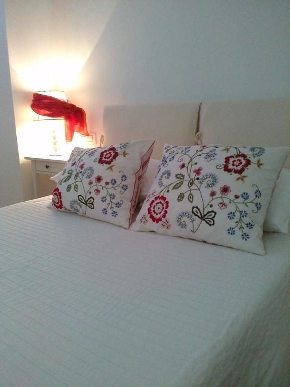 פסארו Appartamento In Villa מראה חיצוני תמונה