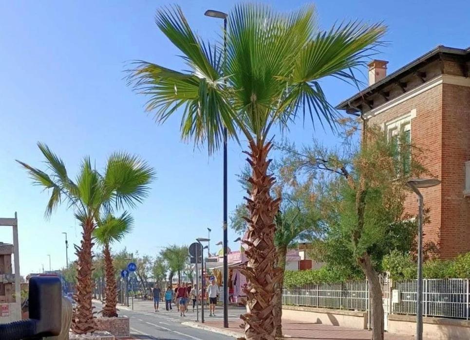 פסארו Appartamento In Villa מראה חיצוני תמונה