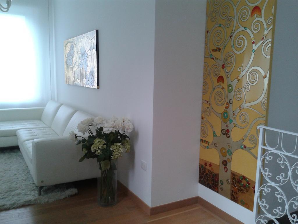 פסארו Appartamento In Villa חדר תמונה